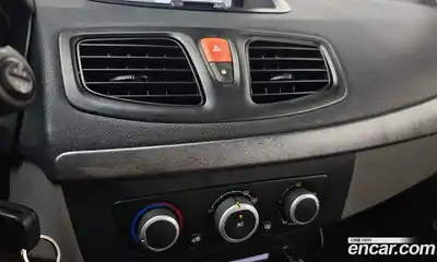 Renault SM3 2011 1.6 Автомат в Москве № 148151, миниатюра 3