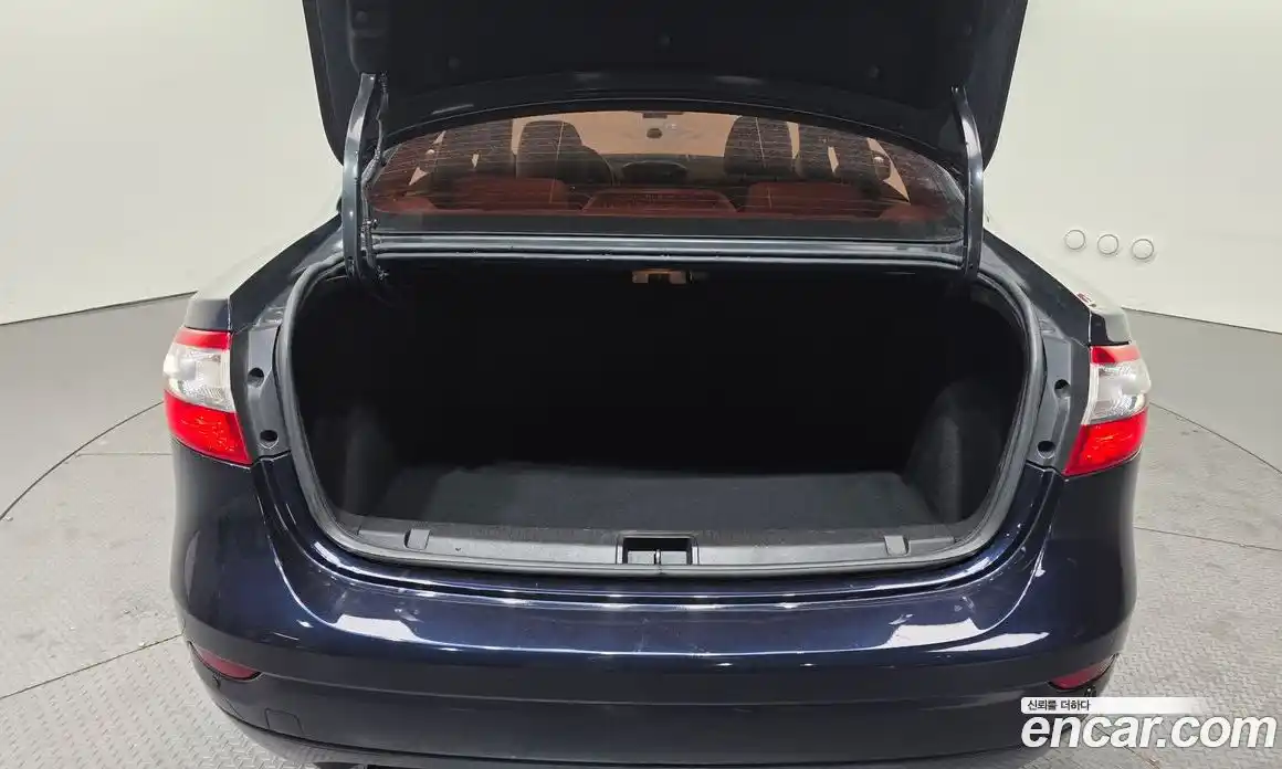 Renault SM3 2010 1.6 Автомат в Москве № 148411, фото 3