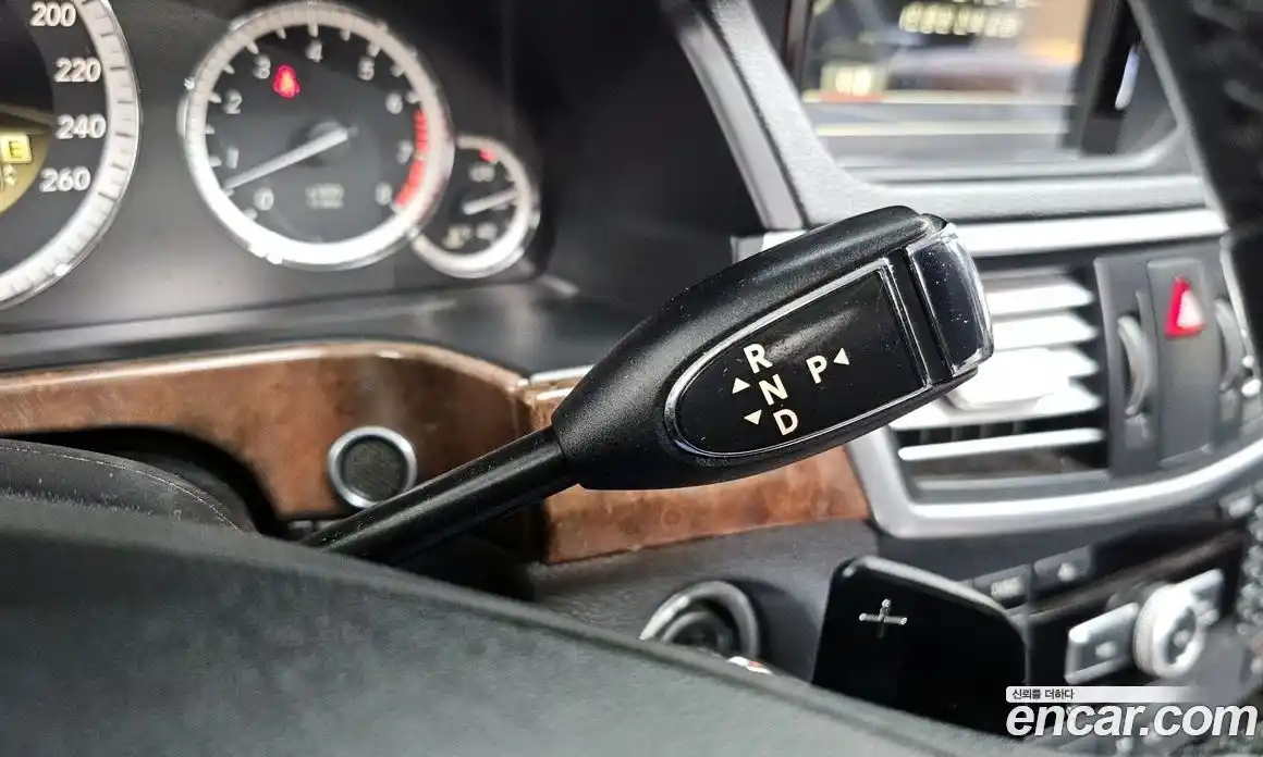 Mercedes-Benz E-Class 2012 3.5 Автомат в Москве № 152612, фото 14