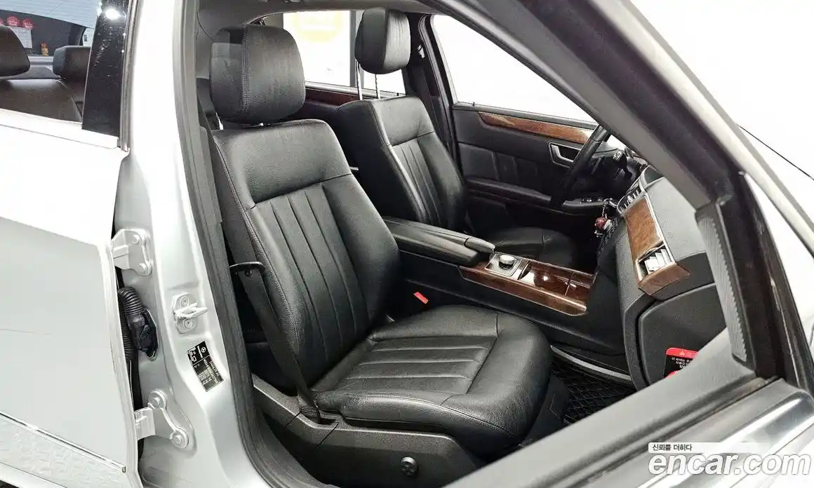 Mercedes-Benz E-Class 2012 3.5 Автомат в Москве № 152612, фото 15