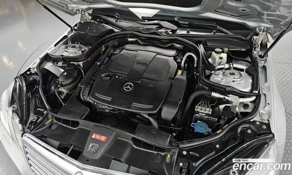 Mercedes-Benz E-Class 2012 3.5 Автомат в Москве № 152612, фото 4