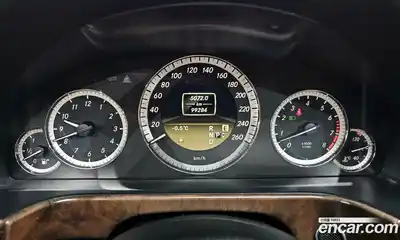 Mercedes-Benz E-Class 2012 3.5 Автомат в Москве № 152612, миниатюра 9