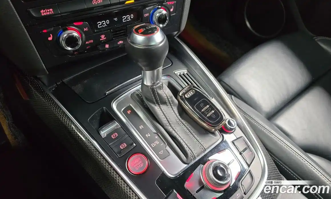 Audi SQ5 2014 3.0 Автомат в Москве № 157470, фото 20