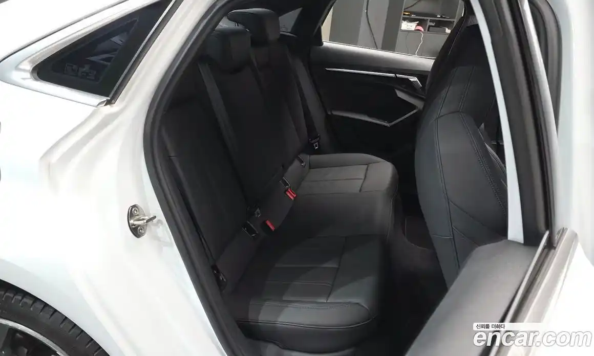 Audi A3 2022 2.0 Автомат в Москве № 158387, фото 2