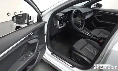 Audi A3 2022 2.0 Автомат в Москве № 158387, миниатюра 3
