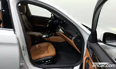 BMW 5-Series 2021 2.0 Автомат в Москве № 158815, миниатюра 2