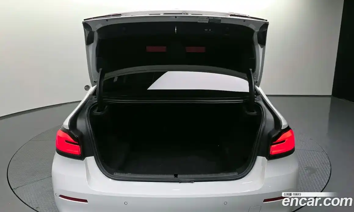 BMW 5-Series 2021 2.0 Автомат в Москве № 158815, фото 4