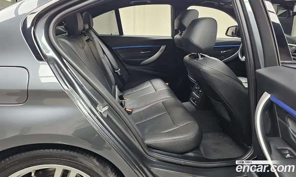 BMW 3-Series 2017 2.0 Автомат в Москве № 159367, фото 11