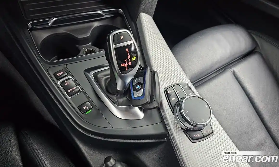 BMW 3-Series 2017 2.0 Автомат в Москве № 159367, фото 3