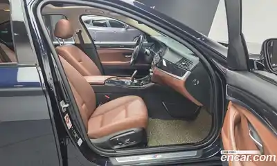 BMW 5-Series 2016 2.0 Автомат в Москве № 159541, миниатюра 3
