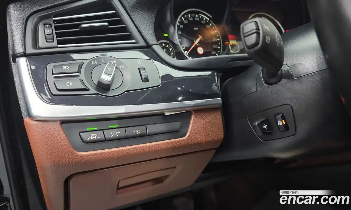 BMW 5-Series 2016 2.0 Автомат в Москве № 159541, фото 10