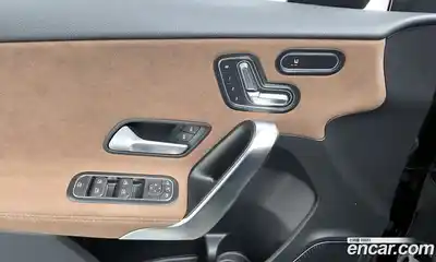 Mercedes-Benz A-Class 2025 2.0 Автомат в Москве № 160067, миниатюра 4