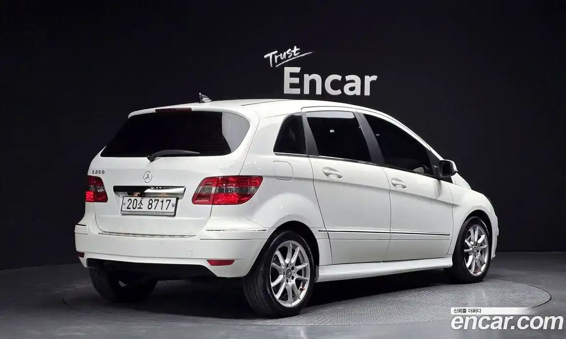 Mercedes-Benz B-Class 2010 2.0 Автомат в Москве № 161882, фото 16