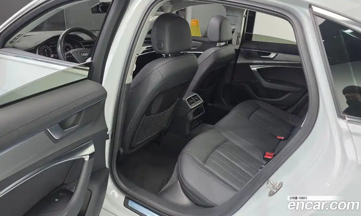 Audi A6 2023 2.0 Автомат в Москве № 162546, фото 7