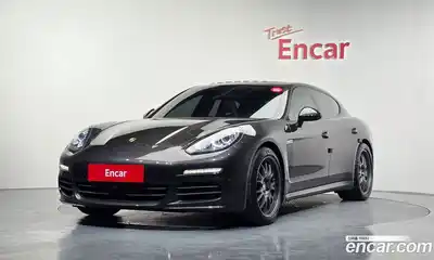 Porsche Panamera, 2016