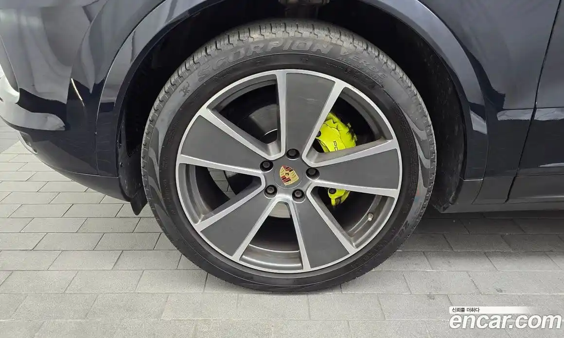 Porsche Cayenne 2020 3.0 Автомат в Москве № 165638, фото 13