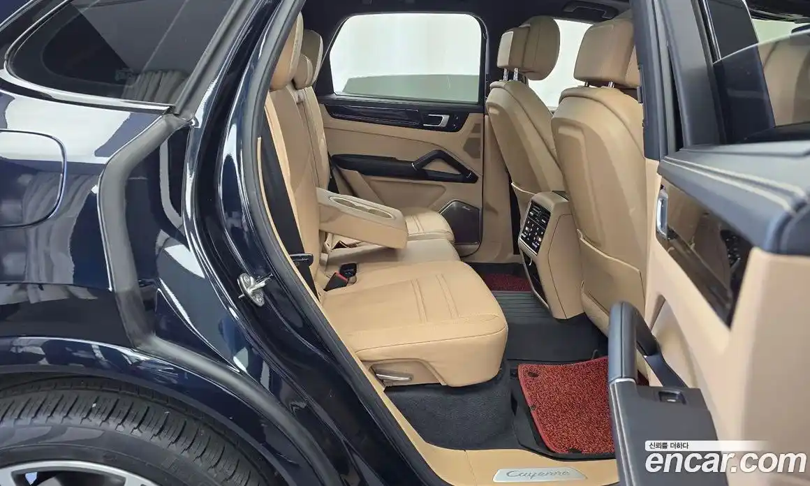 Porsche Cayenne 2020 3.0 Автомат в Москве № 165638, фото 7