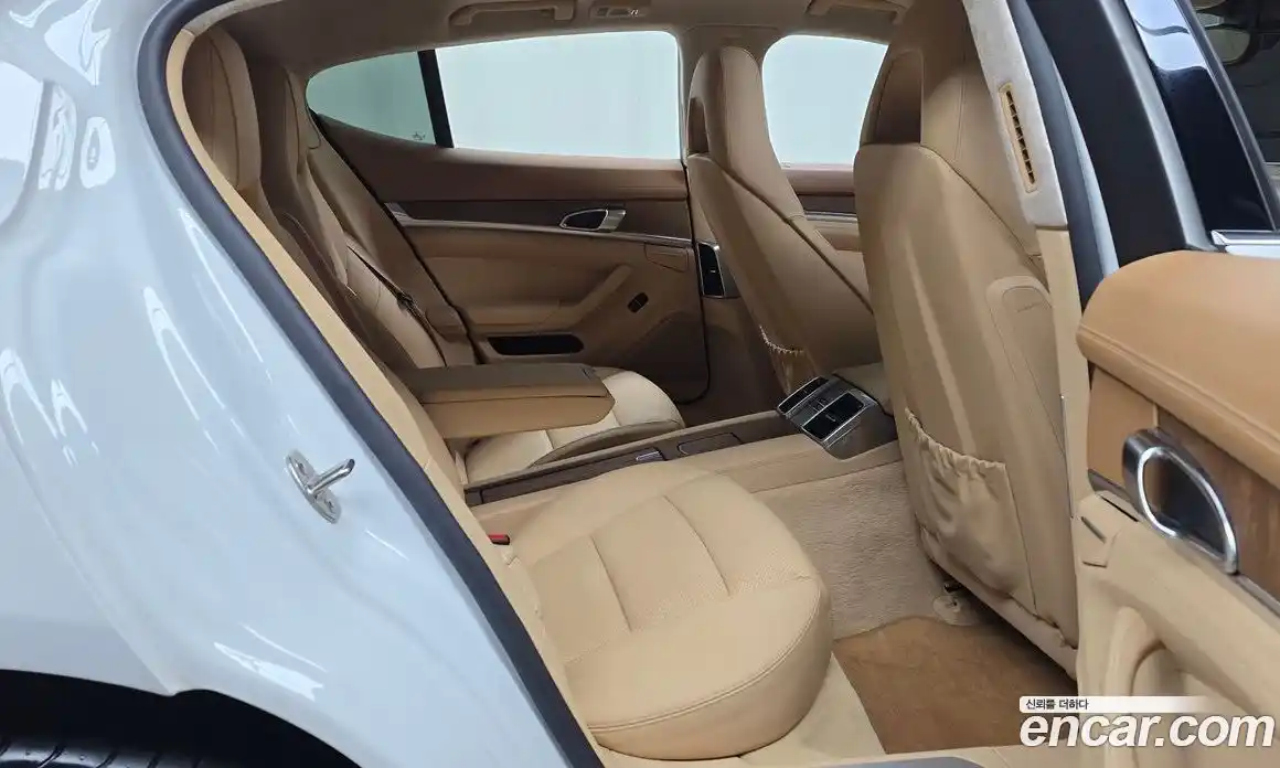 Porsche Panamera 2011 4.8 Автомат в Москве № 165697, фото 7