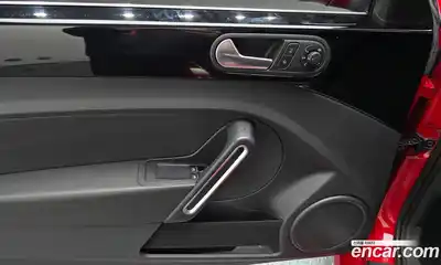 Volkswagen Beatle 2014 2.0 Автомат в Москве № 168837, миниатюра 11