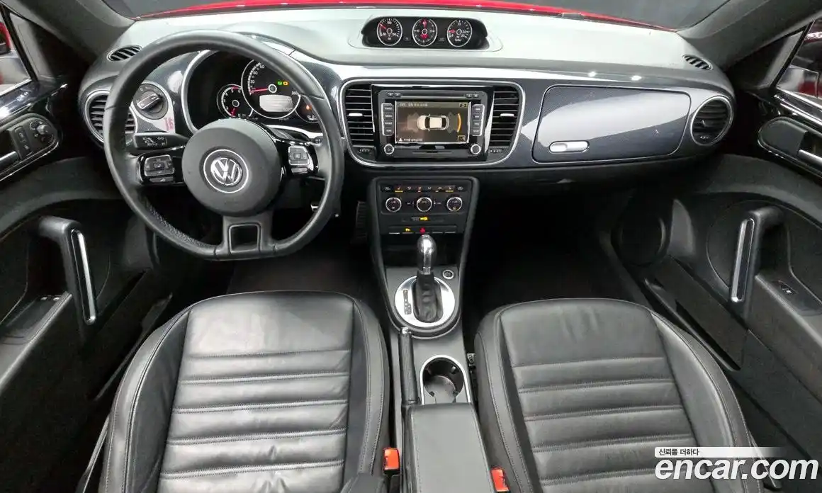 Volkswagen Beatle 2014 2.0 Автомат в Москве № 168837, фото 12