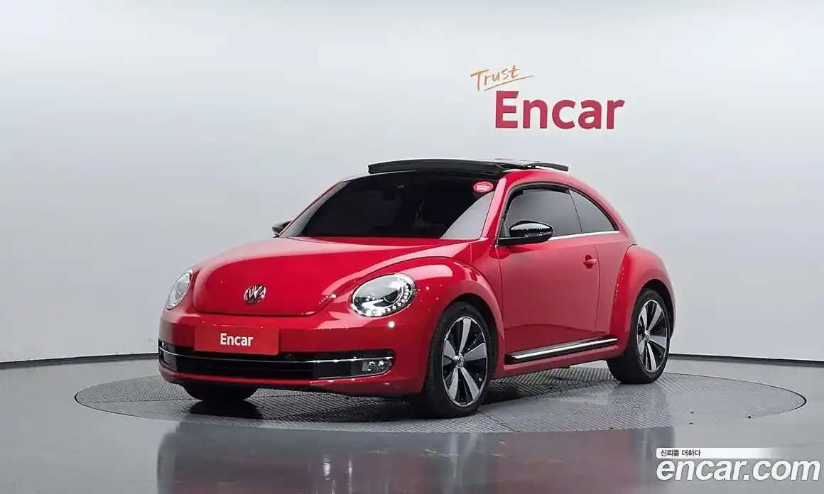 Volkswagen Beatle 2014 2.0 Автомат в Москве № 168837, фото 14