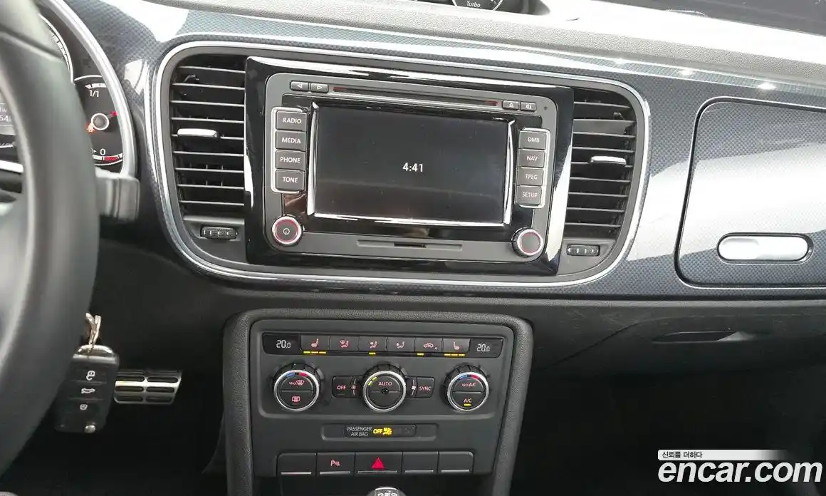 Volkswagen Beatle 2014 2.0 Автомат в Москве № 168837, фото 4