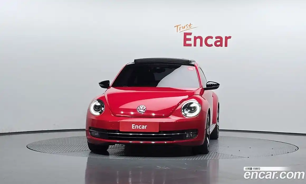 Volkswagen Beatle 2014 2.0 Автомат в Москве № 168837, фото 7