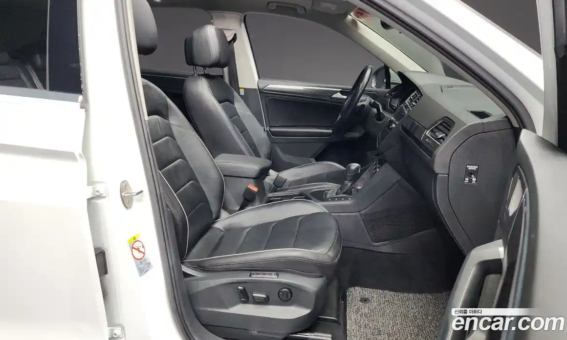 Volkswagen Tiguan 2020 2.0 Автомат в Москве № 169099, фото 15