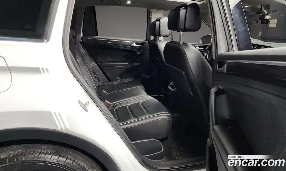 Volkswagen Tiguan 2020 2.0 Автомат в Москве № 169099, фото 16