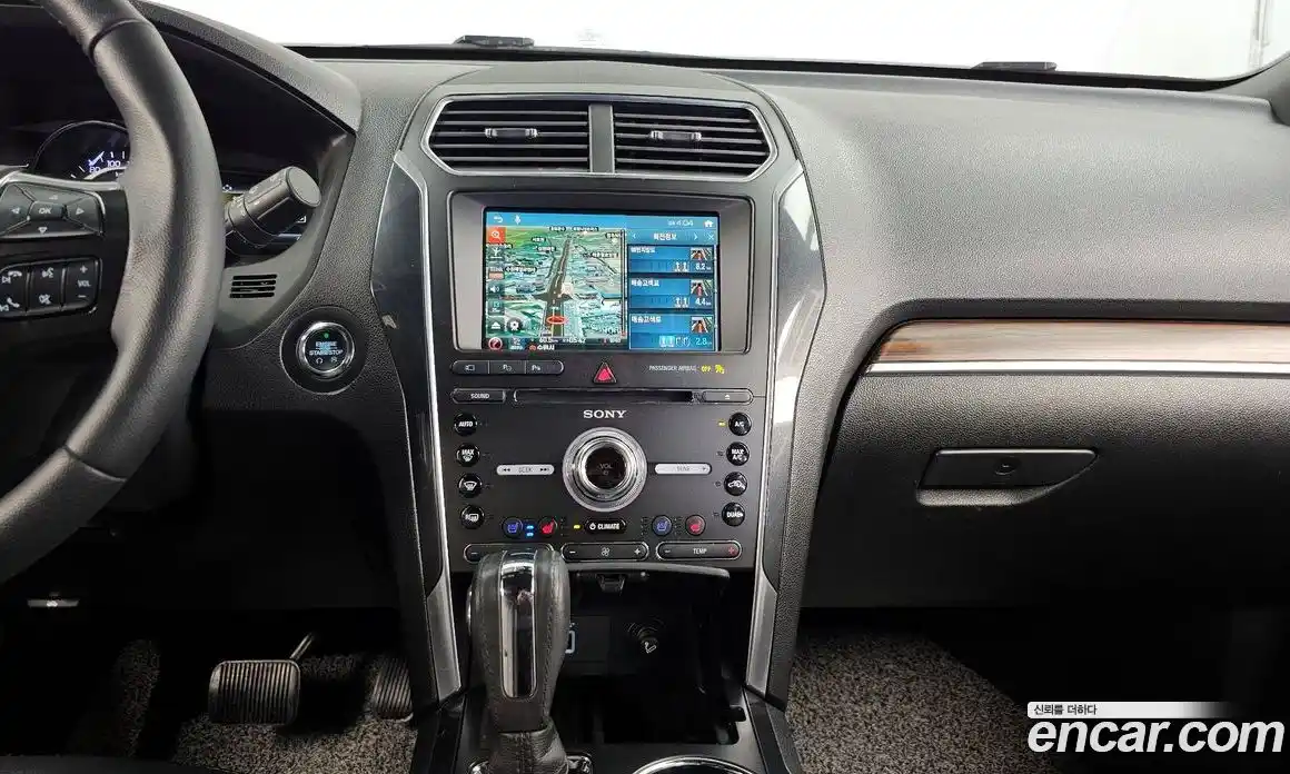 Ford Explorer 2018 3.5 Автомат в Москве № 170956, фото 13