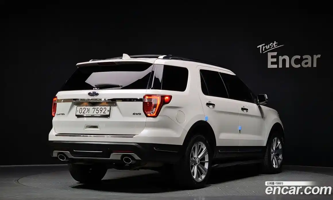 Ford Explorer 2018 3.5 Автомат в Москве № 170956, фото 16