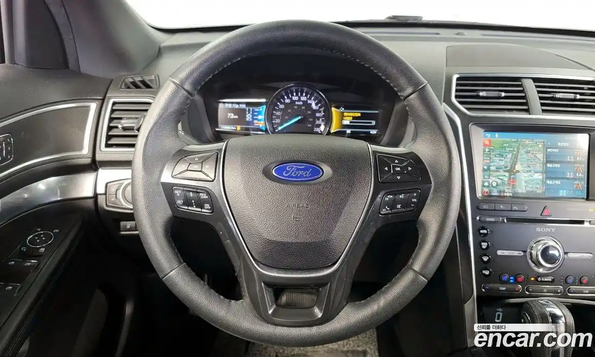 Ford Explorer 2018 3.5 Автомат в Москве № 170956, фото 5