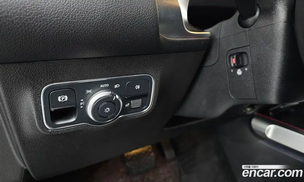 Mercedes-Benz GLB-Class 2021 2.0 Автомат в Москве № 177894, фото 15