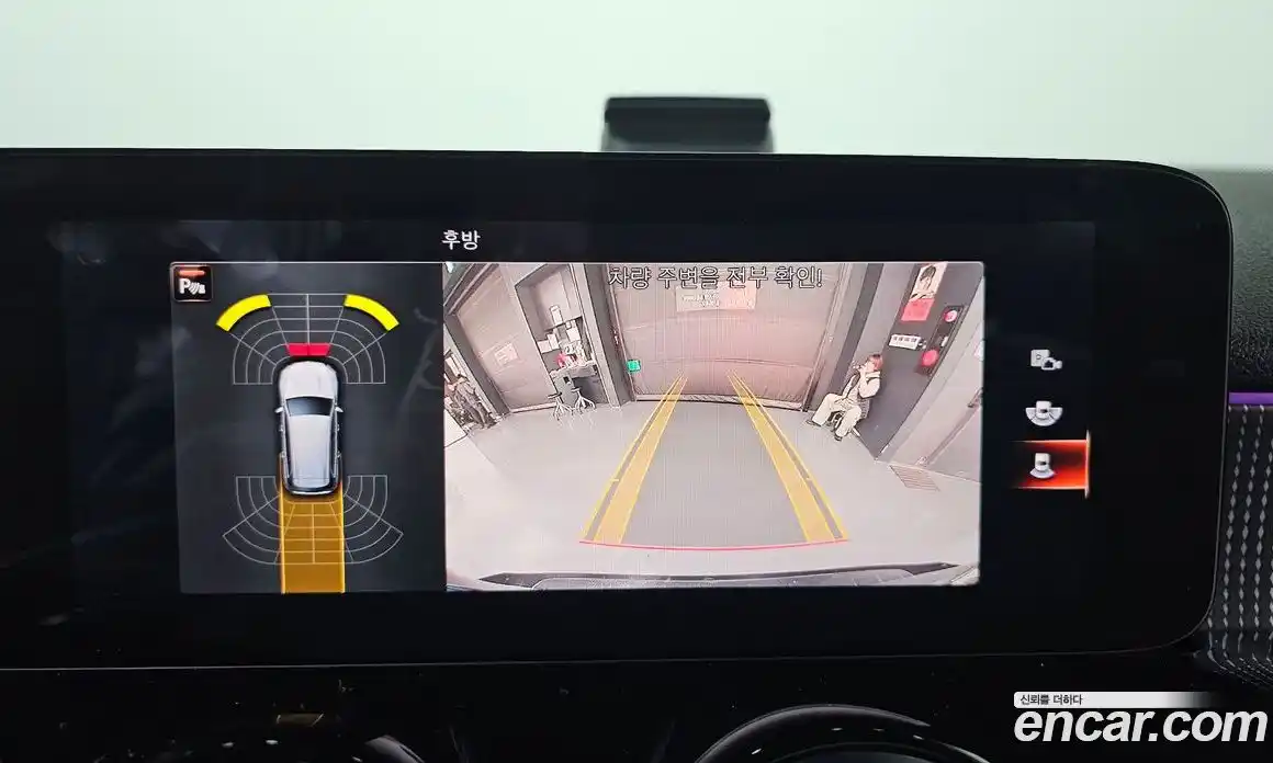 Mercedes-Benz GLB-Class 2021 2.0 Автомат в Москве № 177894, фото 17