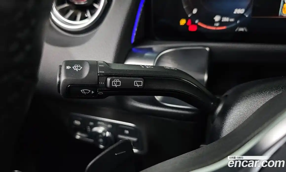 Mercedes-Benz GLB-Class 2021 2.0 Автомат в Москве № 177894, фото 6