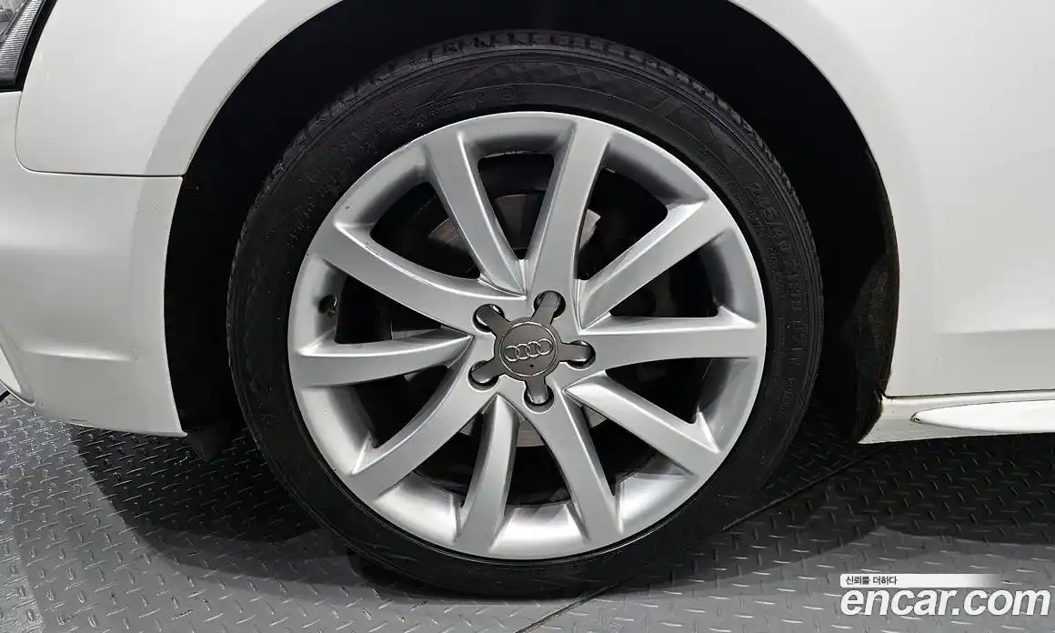 Audi A4 2015 2.0 Автомат в Москве № 181239, фото 11