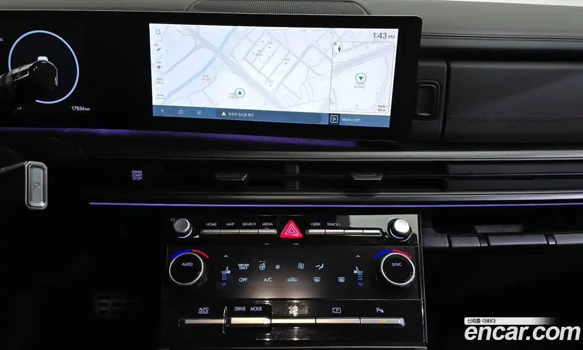 Hyundai Santa Fe 2024 1.6 Автомат в Москве № 186647, фото 19