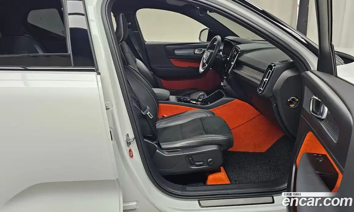 Volvo XC40 2021 2.0 Автомат в Москве № 188000, фото 15