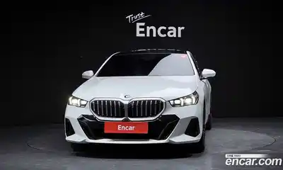 BMW 5-Series 2024 2.0 Автомат в Москве № 188165, миниатюра 4