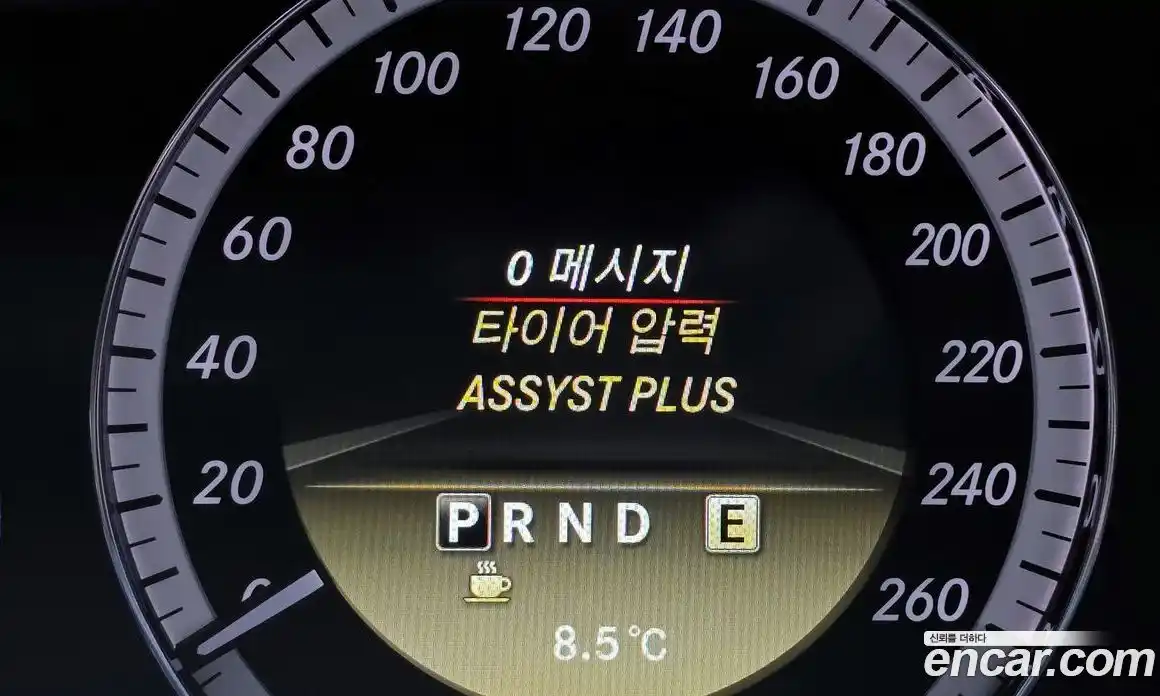 Mercedes-Benz E-Class 2011 1.8 Автомат в Москве № 195089, фото 13