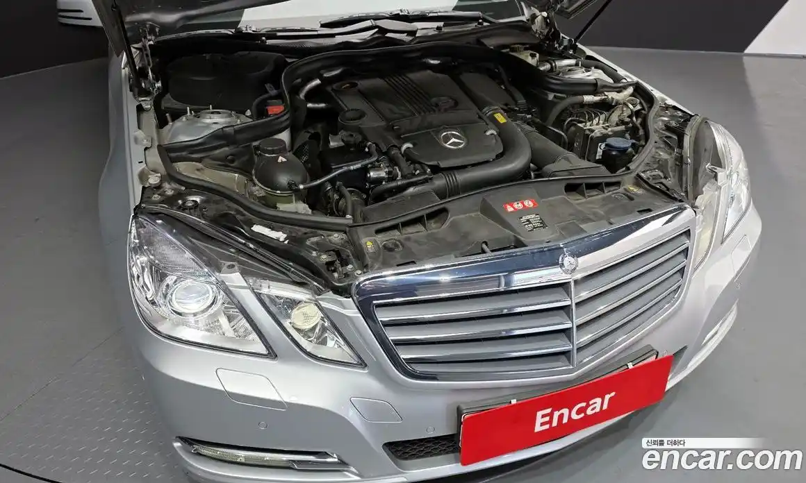 Mercedes-Benz E-Class 2011 1.8 Автомат в Москве № 195089, фото 20