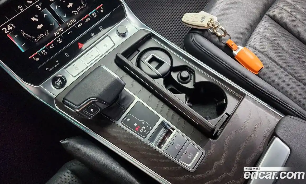 Audi A6 2023 2.0 Автомат в Москве № 195947, фото 1