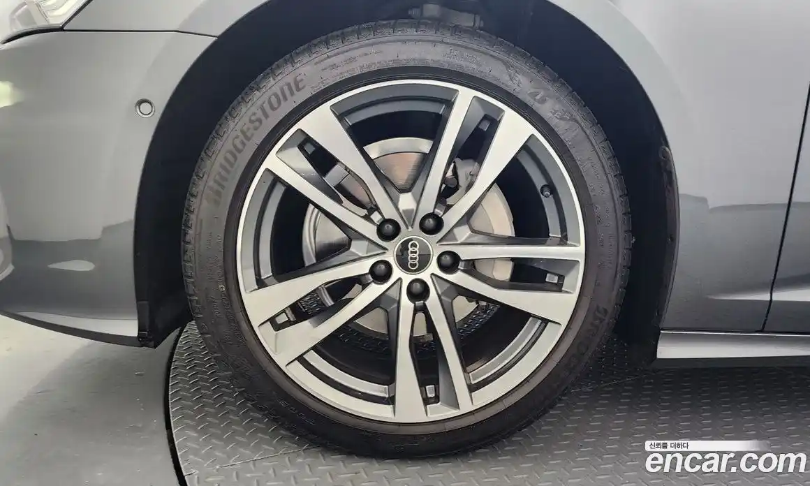 Audi A6 2023 2.0 Автомат в Москве № 195947, фото 14