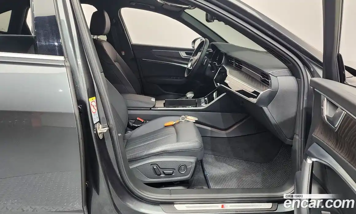 Audi A6 2023 2.0 Автомат в Москве № 195947, фото 17