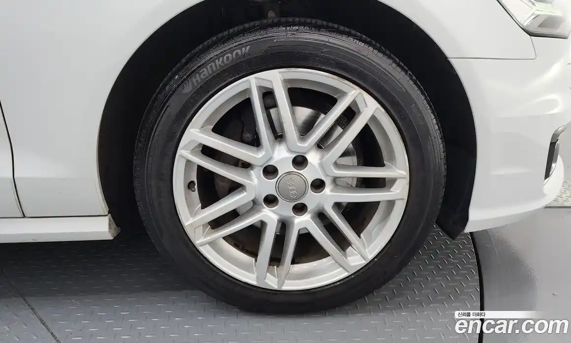 Audi A6 2016 2.0 Автомат в Москве № 196454, фото 5