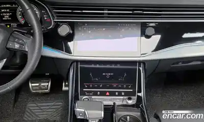 Audi Q8, 2021