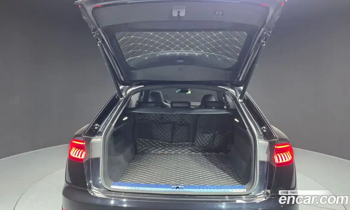 Audi Q8 2021 3.0 Автомат в Москве № 196523, фото 13