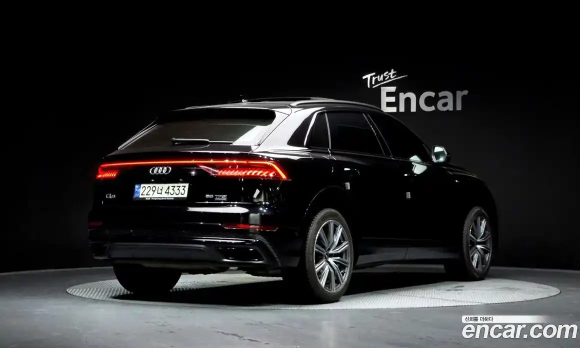 Audi Q8 2021 3.0 Автомат в Москве № 196523, фото 14