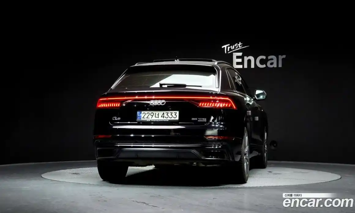 Audi Q8 2021 3.0 Автомат в Москве № 196523, фото 8