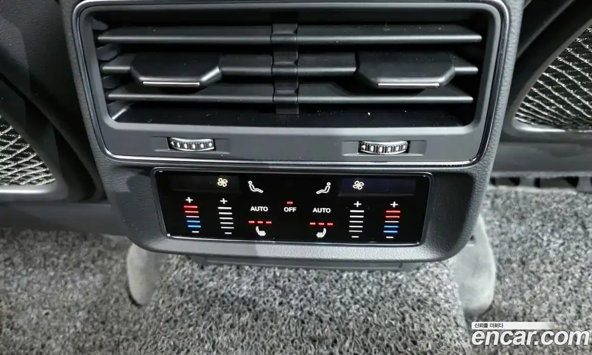 Audi Q8 2021 3.0 Автомат в Москве № 196523, фото 9